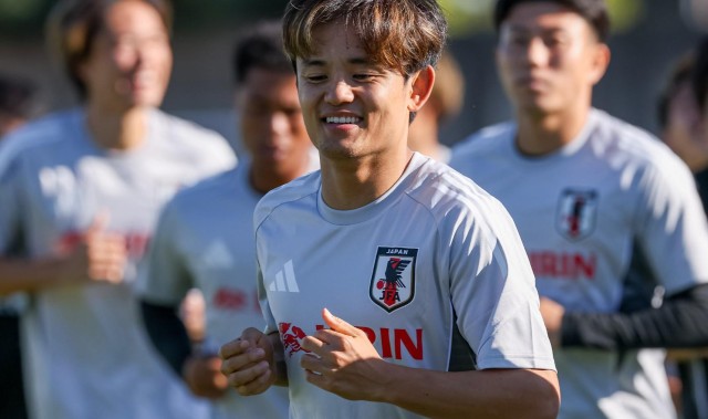 久保建英：美国队在防守端似乎有些松散；我的脚踝目前还很疼